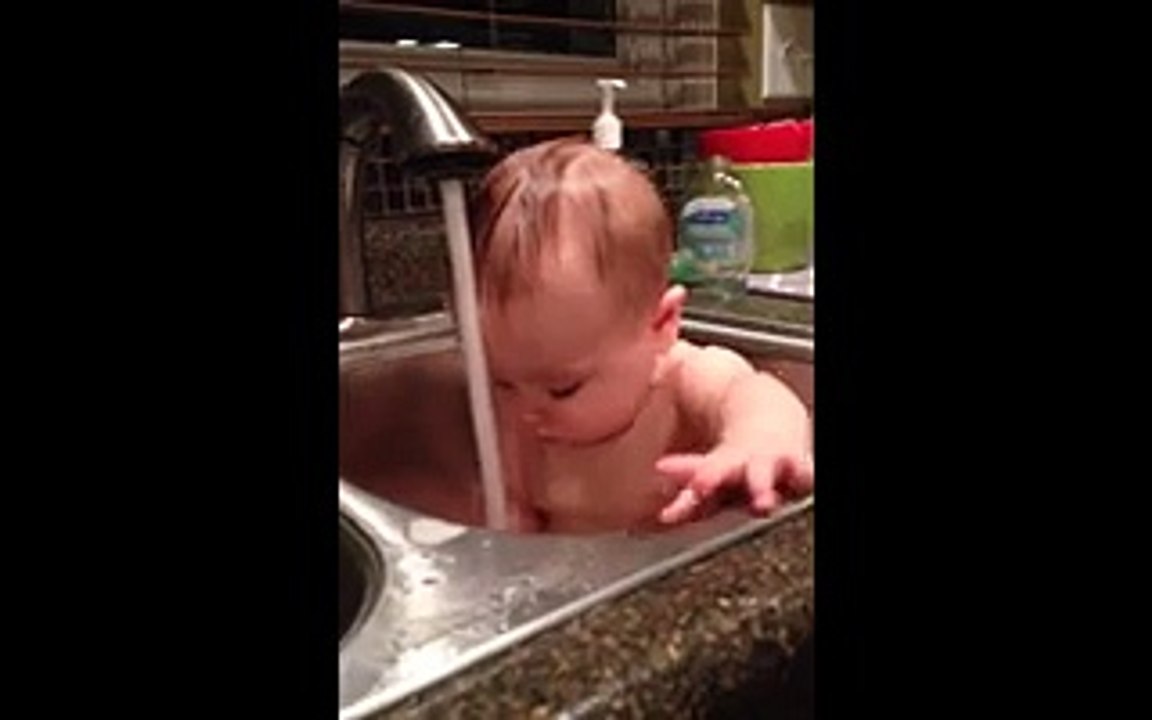 Bath Baby Is Surprised Every Time