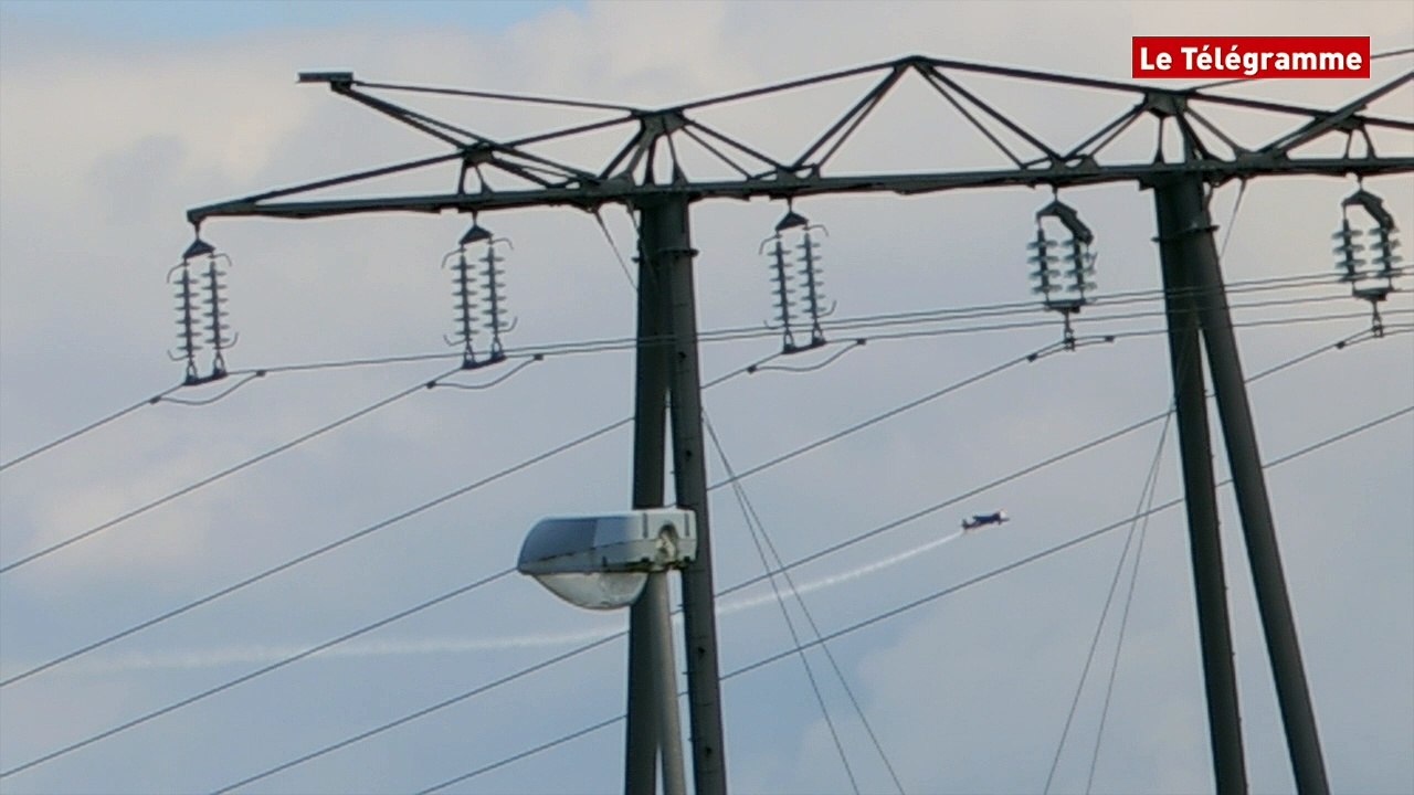 Presqu’île de Quiberon (29). Voltige aérienne : démonstration de Catherine Maunoury