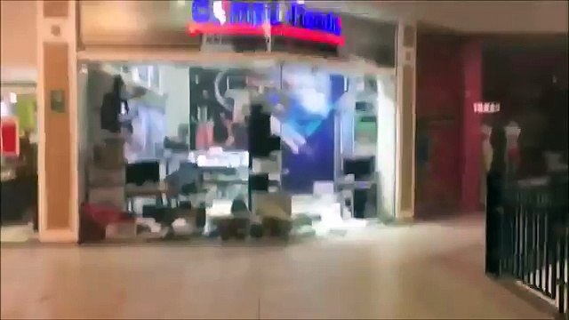 EARTHQUAKE SHAKES ECUADOR, NEARLY 700 PEOPLE INJURED