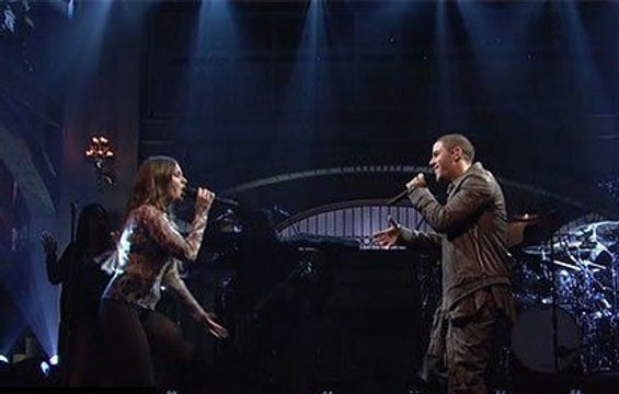 Nick Jonas ft. Tove Lo Performs - Close (On SNL Performance)