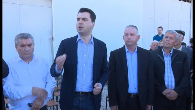 BASHA BISEDON ME BANORET E KONISPOLIT DHE DELVINES PROGRAMIN EKONOMIK TE PD LAJM