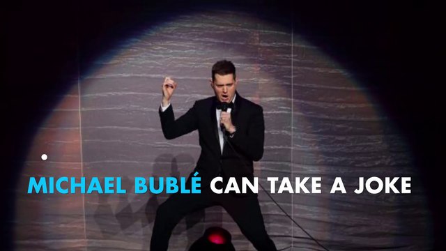 Michael Buble awkwardly eats corn, responds to viral photo