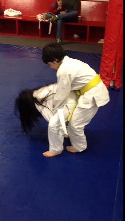 Kids Self Defense: Defense against Bear Hug from Behind