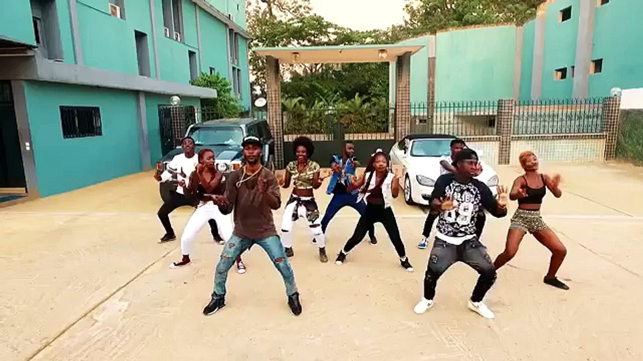 Shado Chris C'est pas possible feat. Youness (Clip officiel)