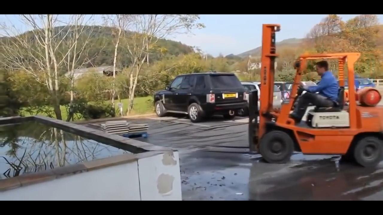 Epic Forklift Fail