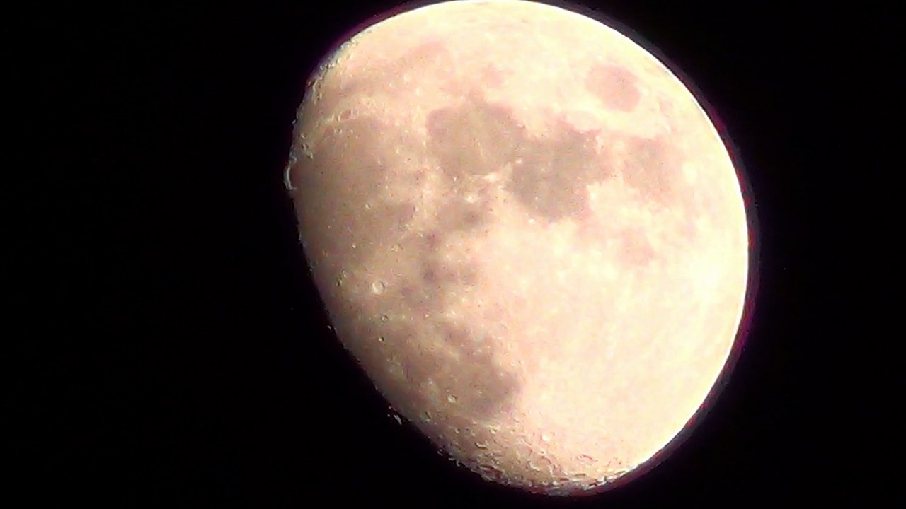 MOON (17-4-2016)