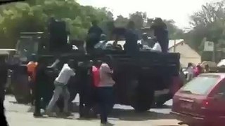 Repression policiere en Gambie