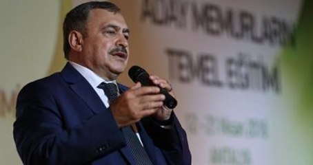 Bakan Eroğlu'ndan Aday Memurlara Tavsiye: Erken Evlenin, 5 Çocuk Yapın