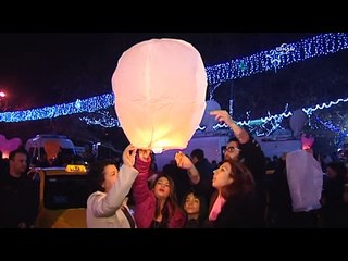 Dilek fenerleri yılbaşı için uçuruldu
