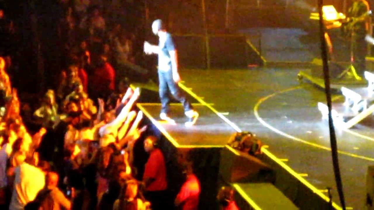 "Confessions Part II"/"My Boo" - Usher @Wango Tango 2010