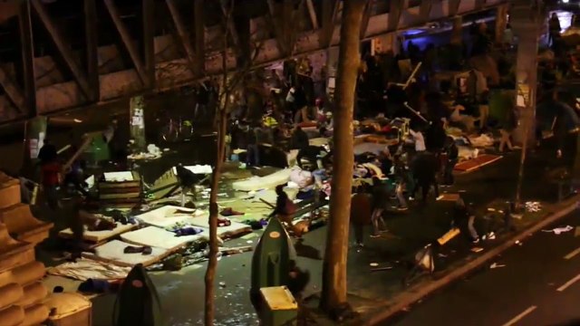 Bagarre générale entre immigrés au métro Stalingrad à Paris