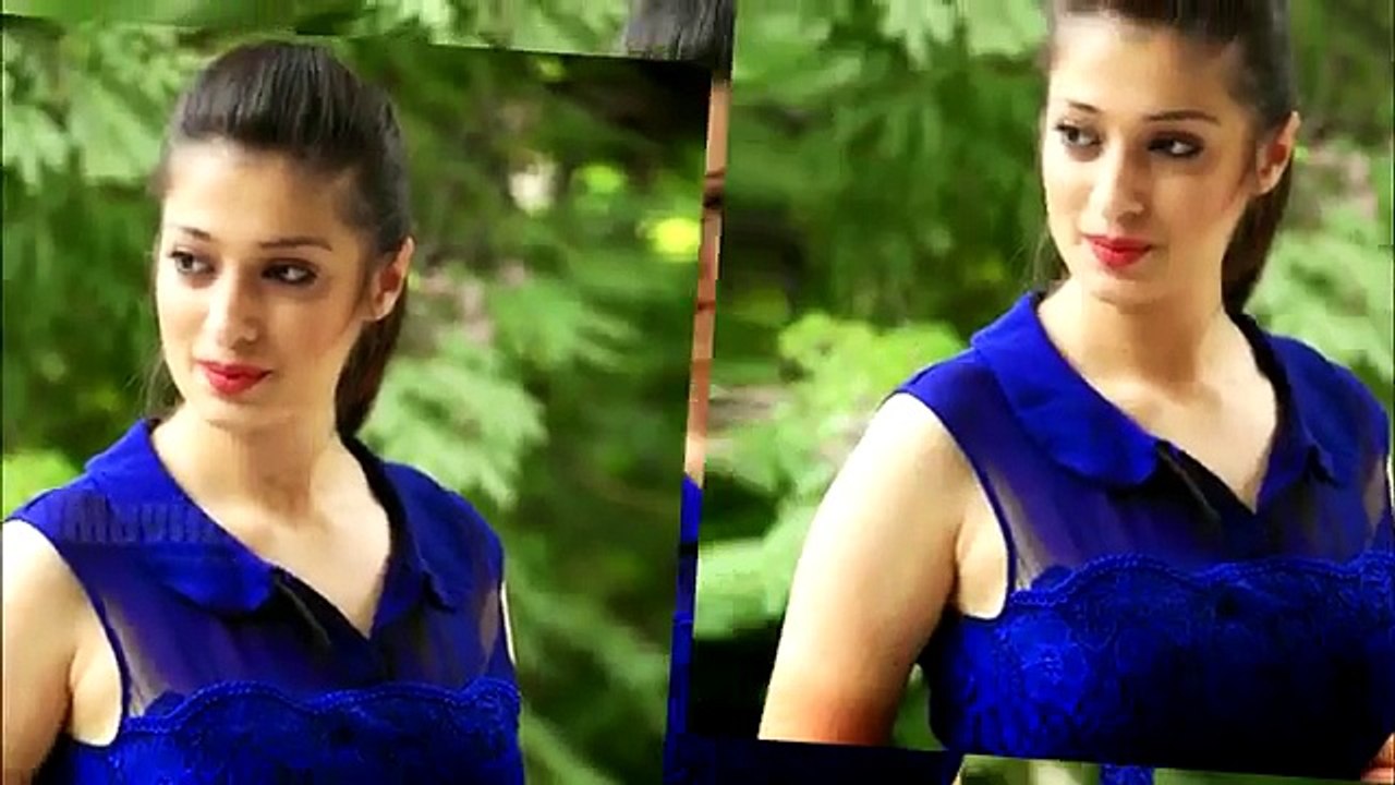 Julie 2 FIRST LOOKàààààààààààààààààààààààààààààààààà