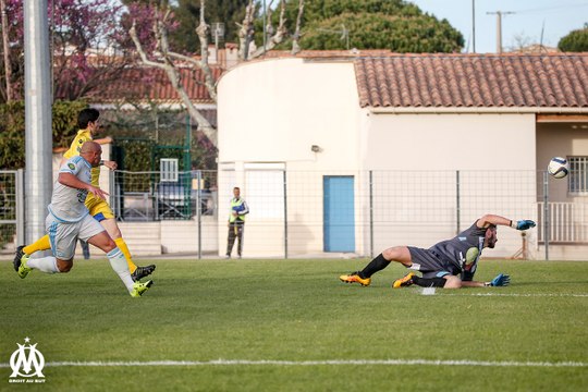 CFA - OM 5-2 Hyères : le but de Fabrice Apruzesse (31e)