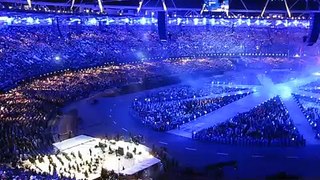 Wonderwall - Olympic Games Closing Ceremony - view from the crowd