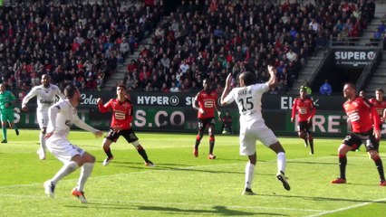 Bord terrain 1er But Mouss Diallo et joie guingampaise à Rennes