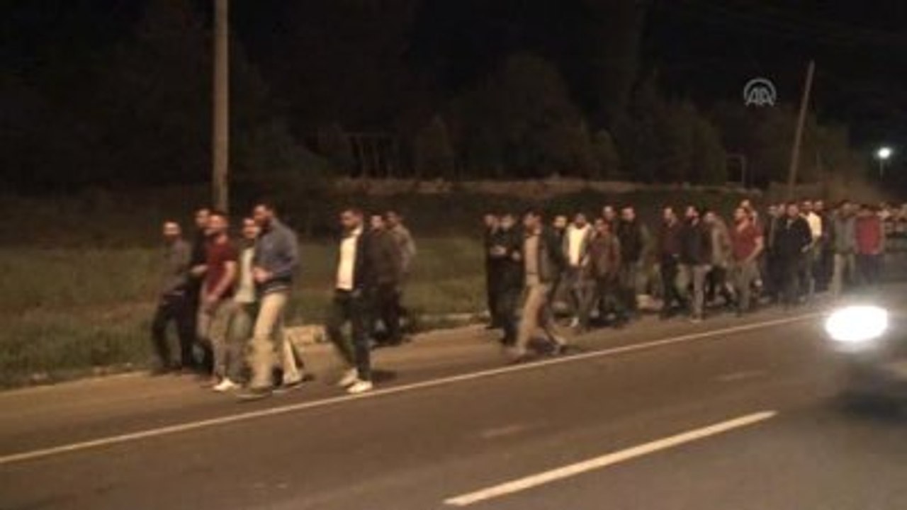 Fabrika İşçilerinden Protesto Eylemi