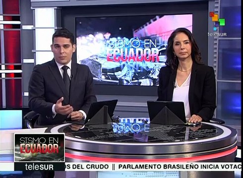 Venezolanos ayudan a ecuatorianos damnificados por el sismo