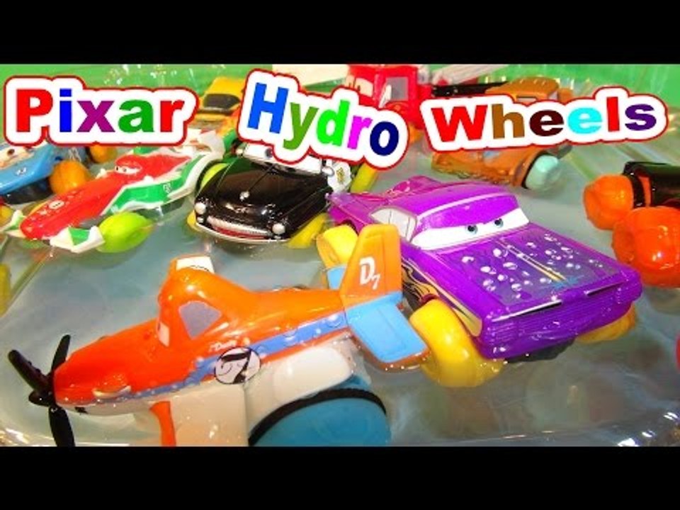 Disney Pixar Cars Unboxing Hydro Wheels Ramone with Lightning McQueen Mater Mack and Red
