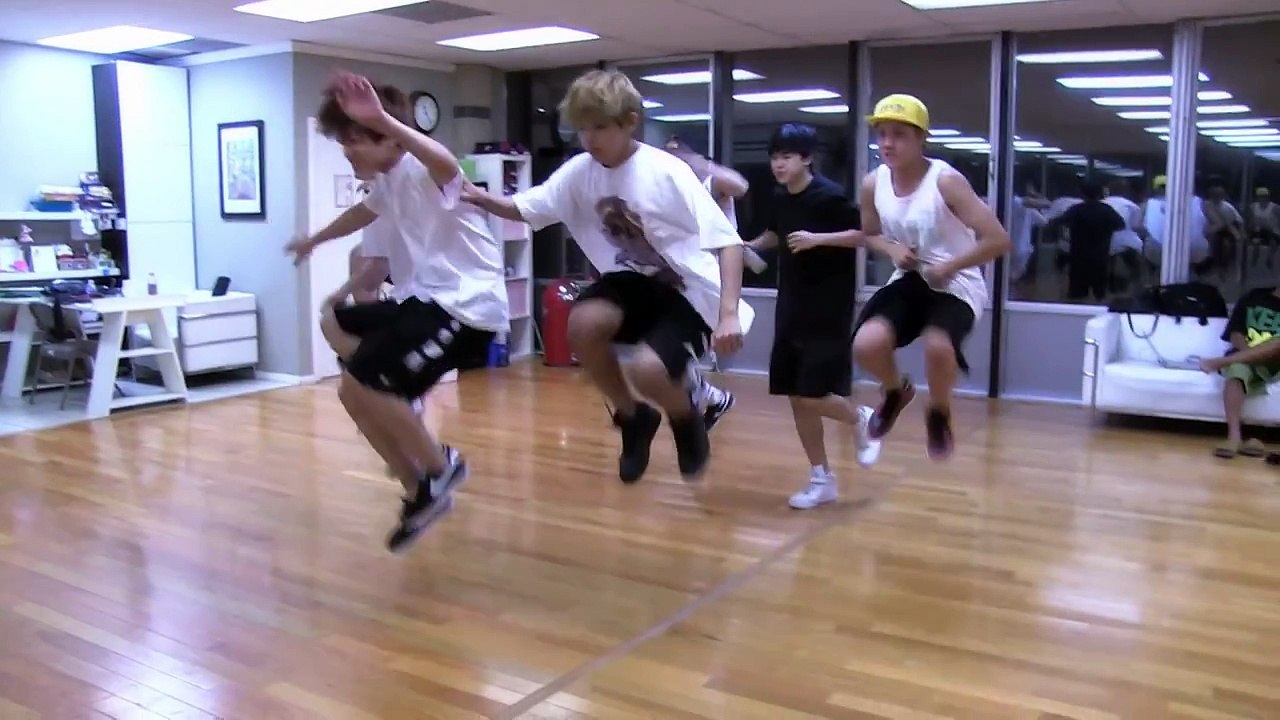 BTS Summer out of the country in 2014