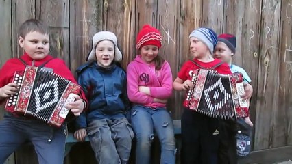 Legendary song "Katyusha" У нас каждый ребенок знает песню Катюша.