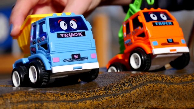 Мультики про машинки. Машинки для мальчиков. Машинки на детской площадке.