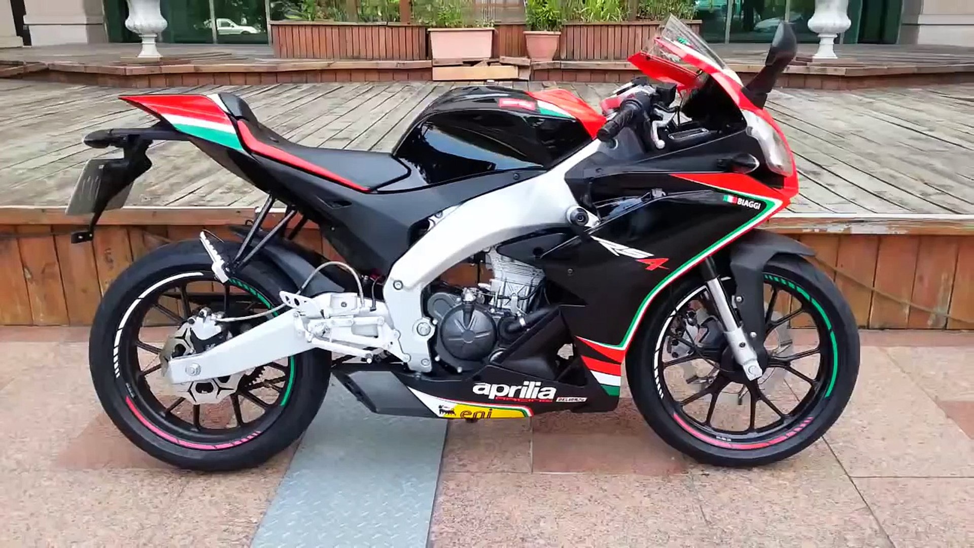Мотоцикл малокубатурный aprilia rs 125 фото
