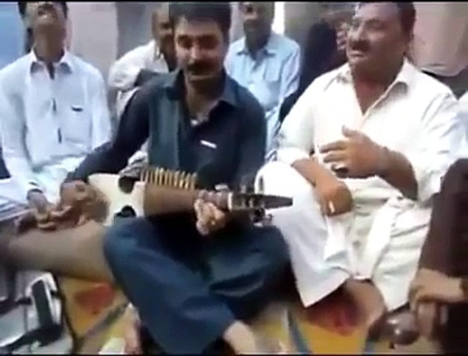 ---Pashto tapay tang takor - pathan singing funny song