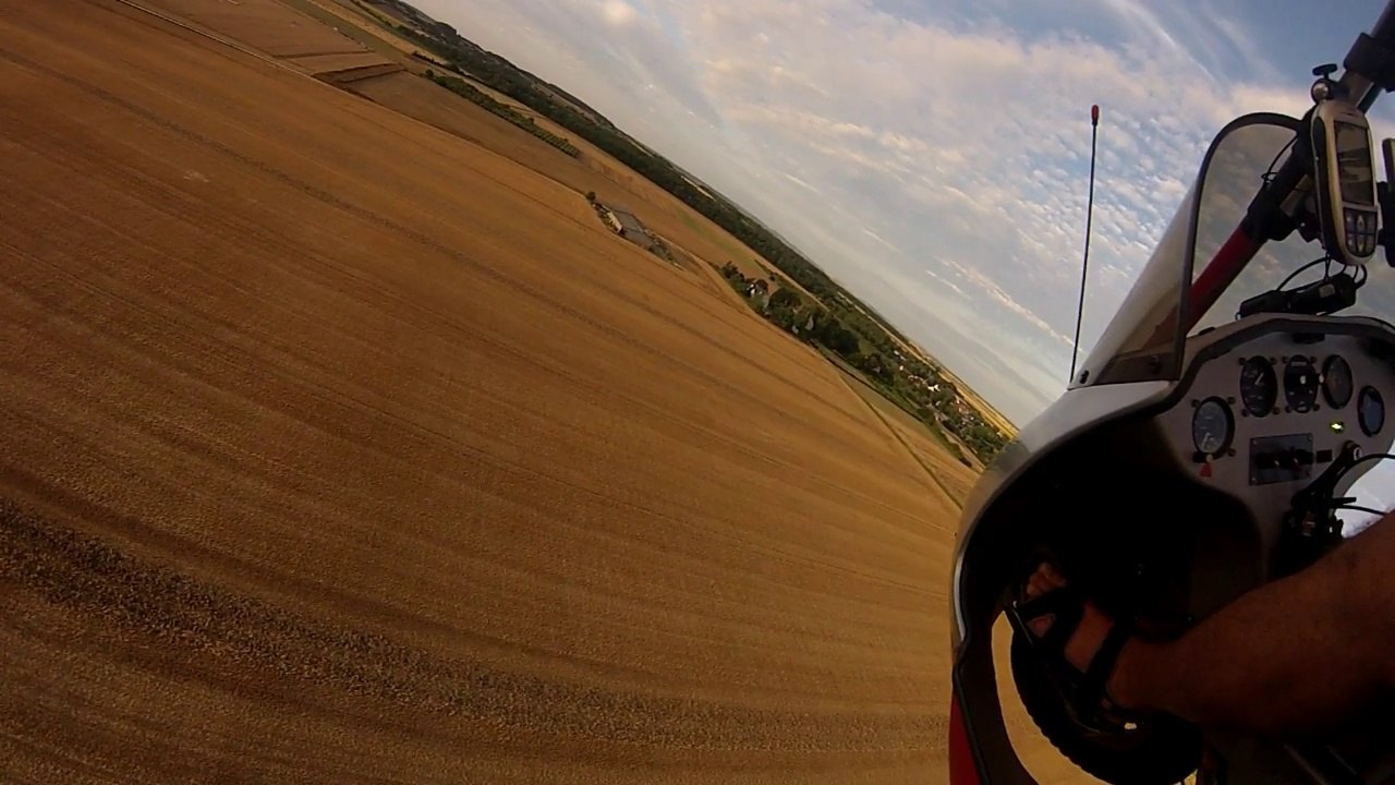 Atterrissage & Décollage ULM Pendulaire dans un champ de blé (Pigny)_CHERVUDUCIEL_HD