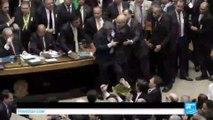 Brésil : le Parlement vote la destitution de Dilma Rousseff dans une ambiance électrique