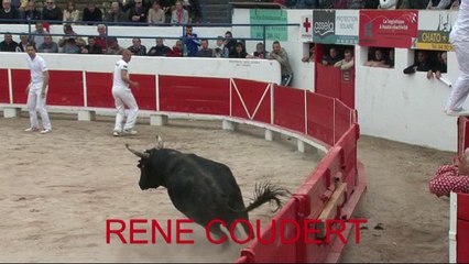 CHateaurenard 17 avril 2016 Eos Saumade