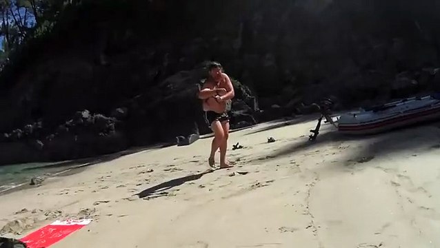 Funny Clips Videos-Watch Online-Best Clips –by Funny & entertainment Videos…Follow Us !!!!!