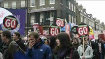 Miles de personas marchan en Londres contra la austeridad del Gobierno