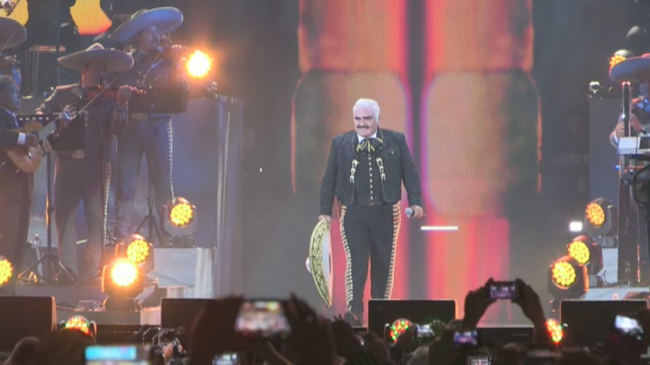 Vicente Fernández se despidió de los escenarios con el amor de sus seguidores