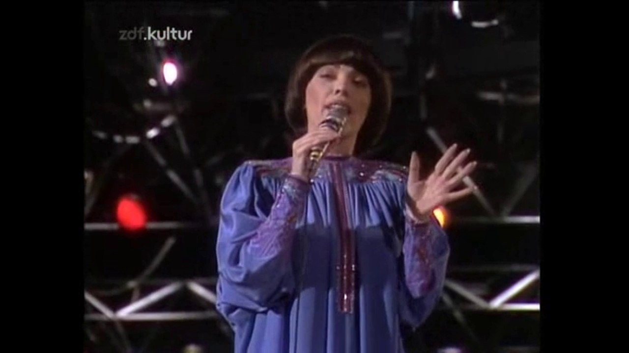 Mireille Mathieu - Santa Maria