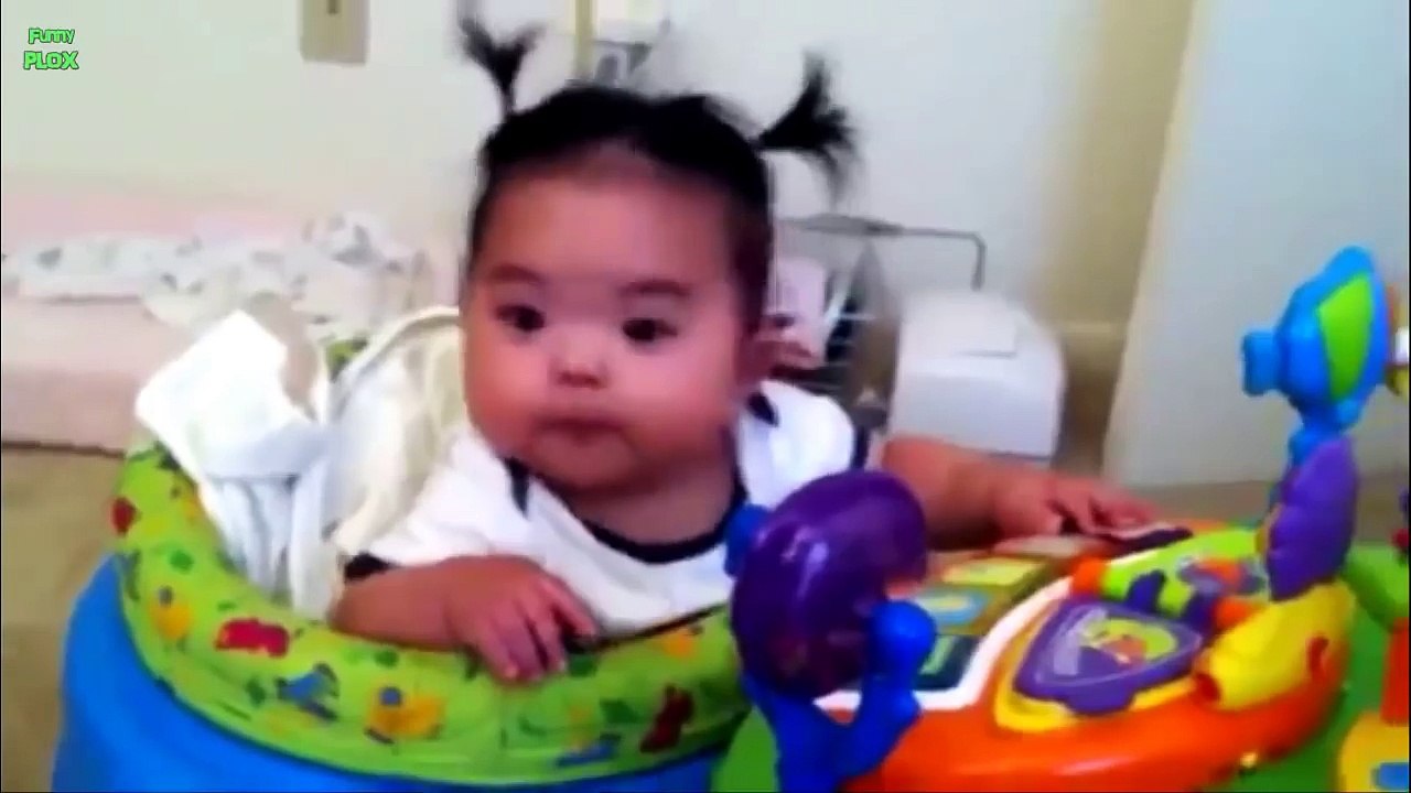 Babies Scared of Farts Compilation 2013
