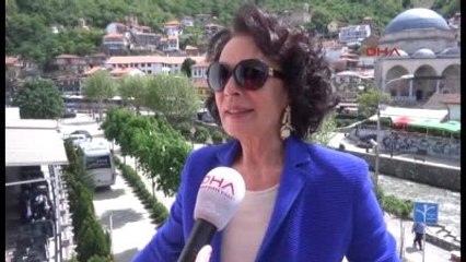 Hülya Koçyiğit ve Ali Şen'e Kosova'da Yoğun İlgi