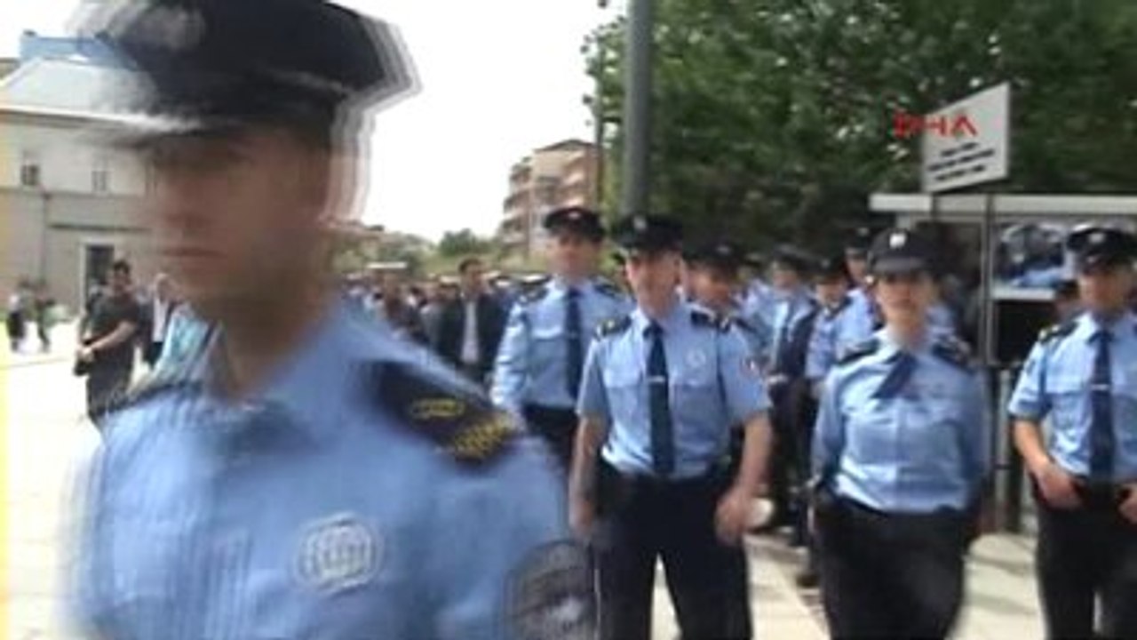 Kosova'da Gazilerden Başbakanlık Önünde Eylem