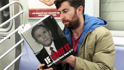 Il piège les usagers du métro avec de faux livres