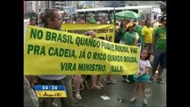 Chuva forte atrapalhou os grupos que se reuniram para acompanhar a votação em Belém