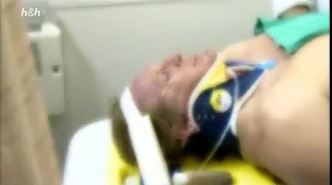 Un docteur entend une femme enceinte crie, incroyable!