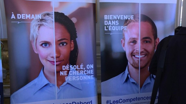 Minima sociaux: Manuel Valls promet des mesures de simplification très rapides