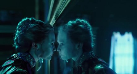 Alice Through the Looking Glass Official Trailer