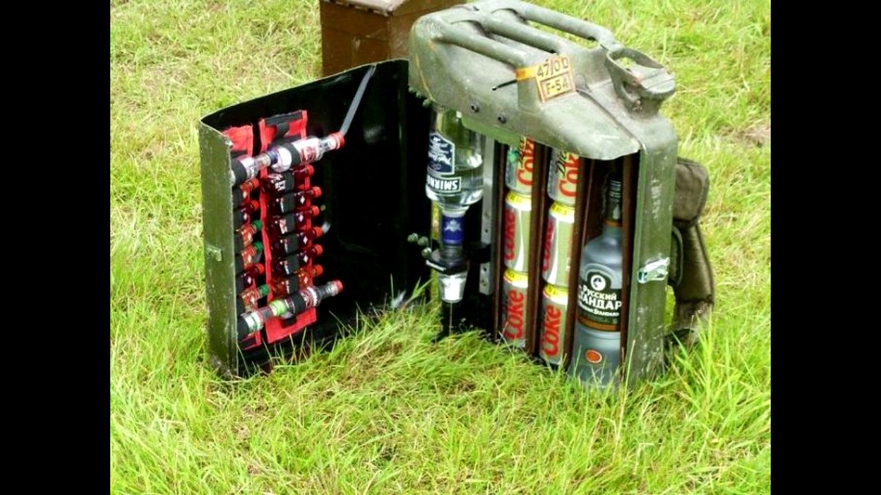 Transformer un jerrycan en un superbe mini-bar