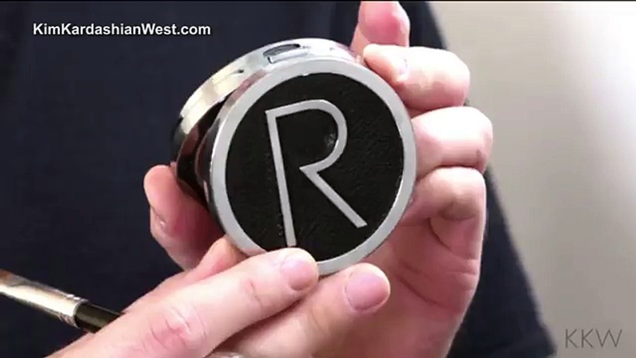 Kim Kardashian and makeup artist Mario's 5 Minute Glam tutorial