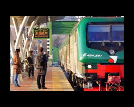 Sciopero generale trasporti 21-22 aprile, stop a treni, aerei e autobus: ecco le fasce orarie