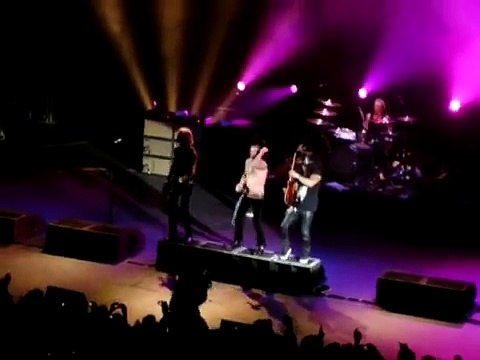 Fall to pieces (Slash solo)-Velvet Revolver @London 05-06-07