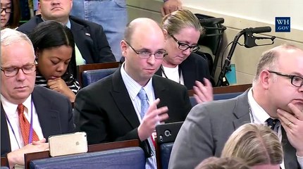 White House - 'Ridiculous' to Impeach IRS Commissioner, He 'Deserves Our Gratitude'