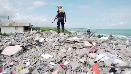 Equateur: reconstruire va coûter "des milliards de dollars"