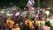 Opositores festejan voto por impeachment en Brasil
