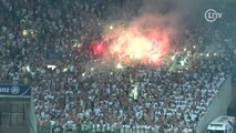 Torcida do Palmeiras acende sinalizadores e interrompe jogo no Allianz